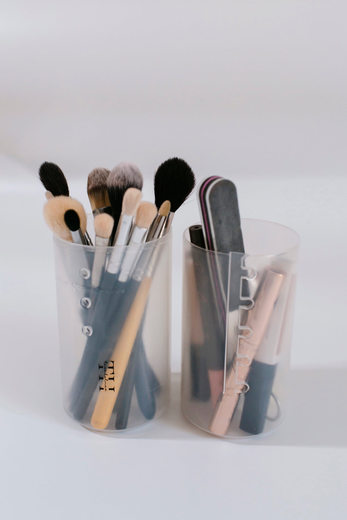 Brush Cannister